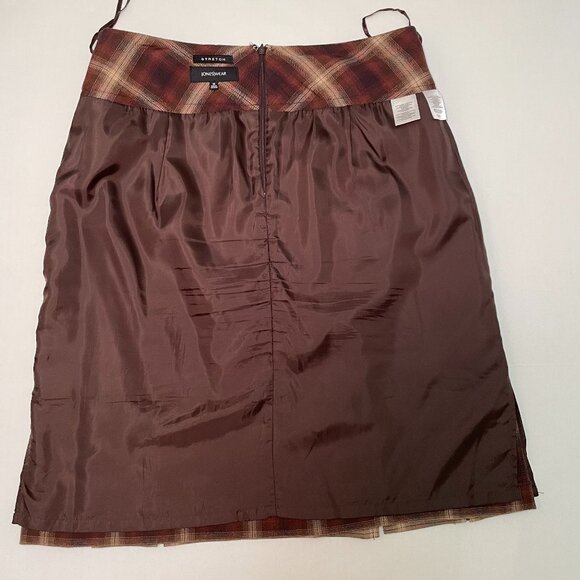 JONES WEAR Skirt Size 10 Pleated Knee Length Brown Plaid Lined Zip Back Stretch - Picture 8 of 12